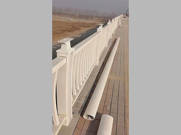 鋁合金護(hù)攔